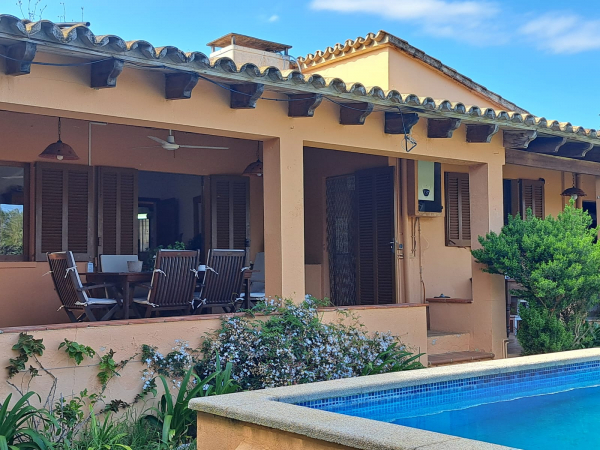 Finca con piscina cerca del golf de Pollensa